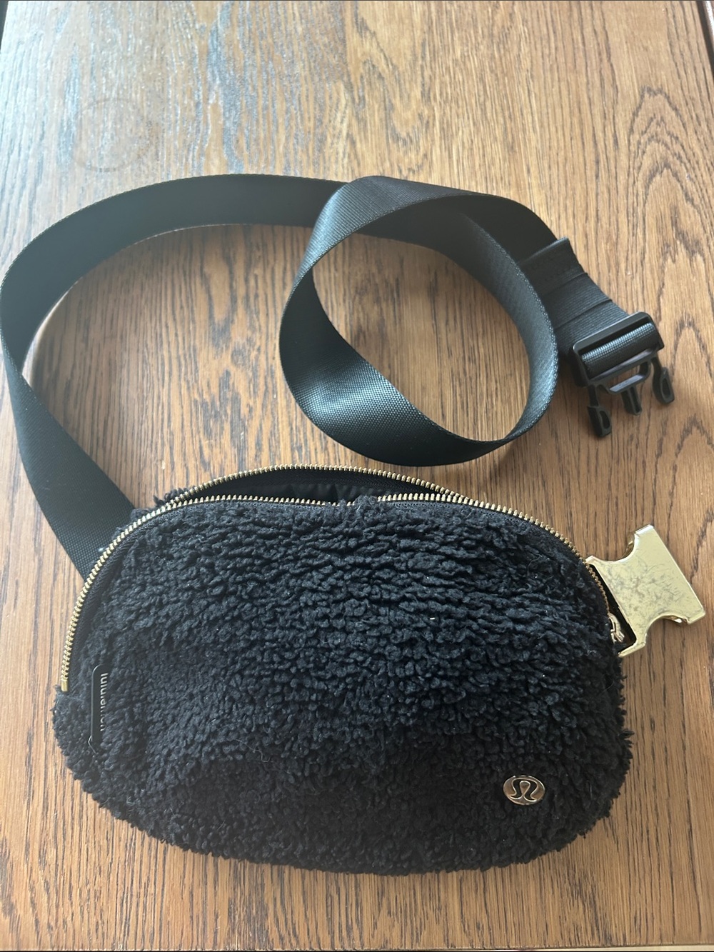 lululemon Black Sherpa Crossbody Belt Bag with Gold Zipper
